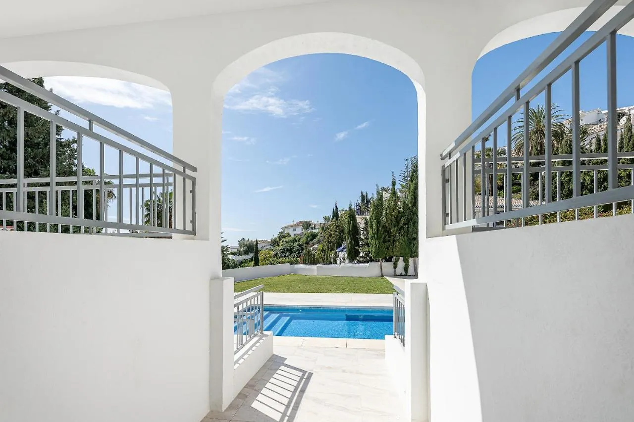 Luxury Villa With Private Pool Benalmádena