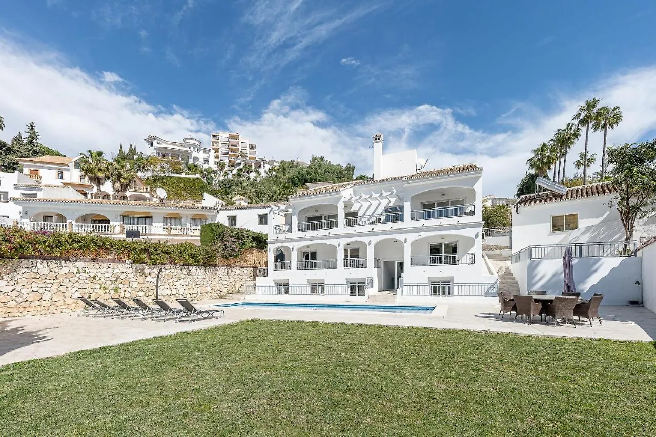 Luxury Villa With Private Pool Benalmádena